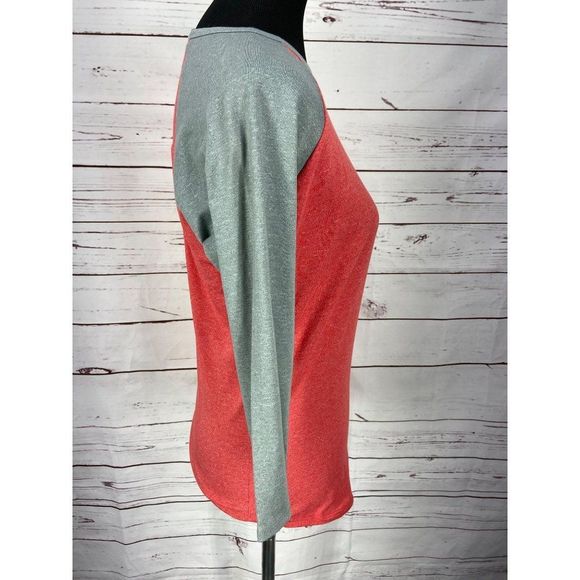 Lularoe Randy Gray Red 3/4 Sleeves Ragland Style Top NWT Size x-Small XS - Picture 3 of 9